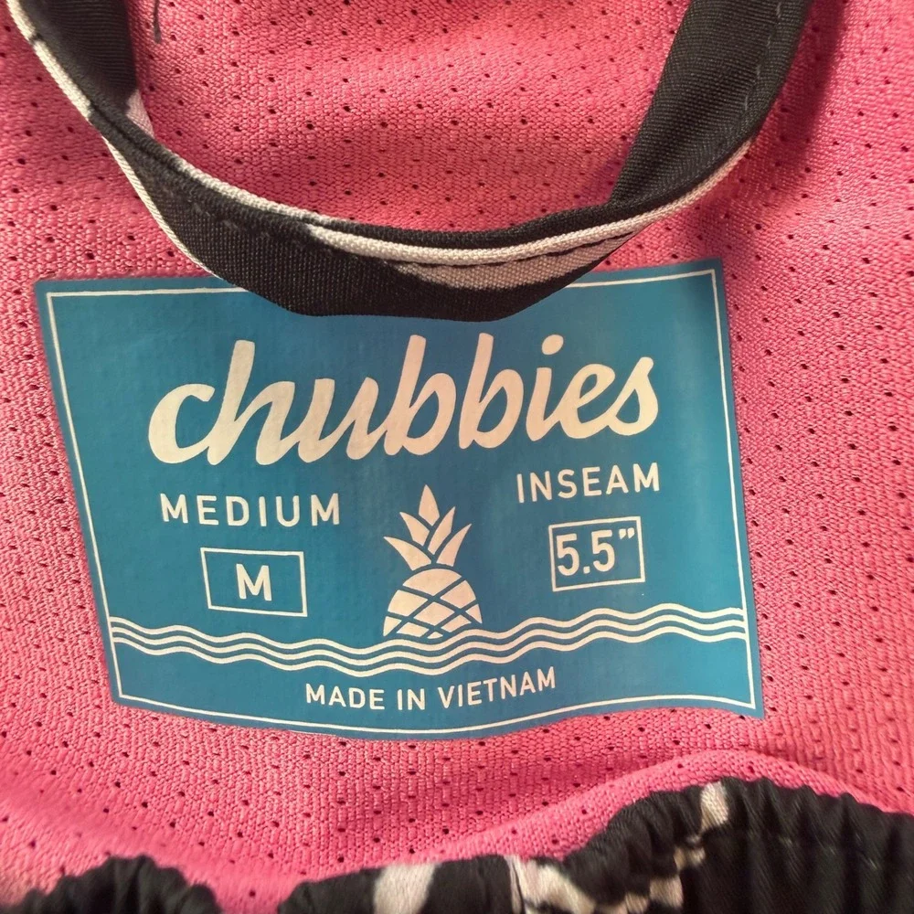 Chubbies Mens Swim Trunks Black White Tropical Floral 5.5 Inch Inseam Medium - Picture 7 of 7